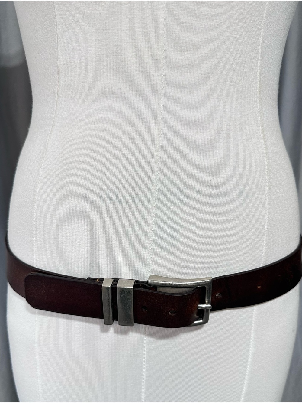 Classic Brown Leather Women's Belt with Silver Hardware Levi’s
